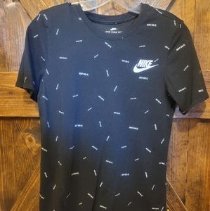 Nike top small